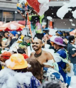 Último dia do carnaval de BH em 2026 promete folia até o fim