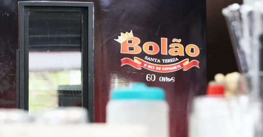 Reabertura do Bar do Bolão em Belo Horizonte na Praça Duque de Caxias